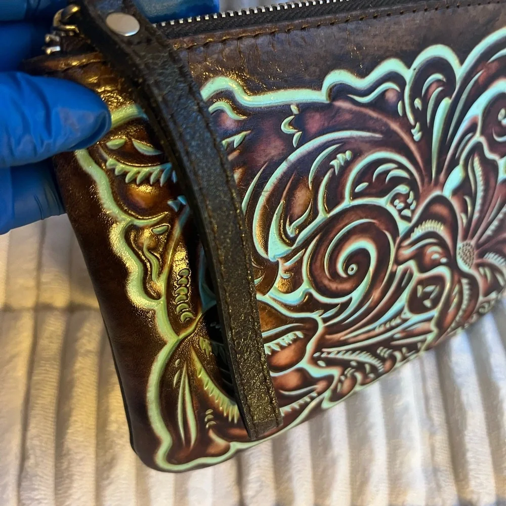 Patricia Nash Brown Leather Clutch - Picture 14 of 16